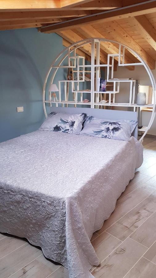 Toson D'Oro Bed & Breakfast Sabbioneta Bagian luar foto