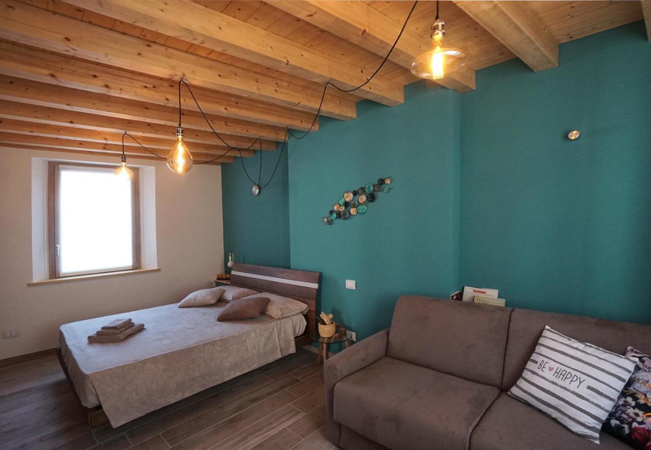 Toson D'Oro Bed & Breakfast Sabbioneta Bagian luar foto