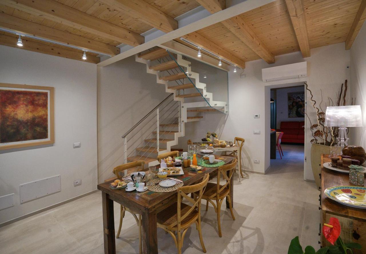 Toson D'Oro Bed & Breakfast Sabbioneta Bagian luar foto